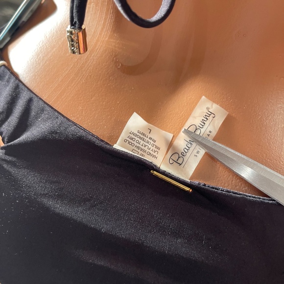 NWT beach bunny bikini DD top and L or XL strappy bottoms - Picture 8 of 14